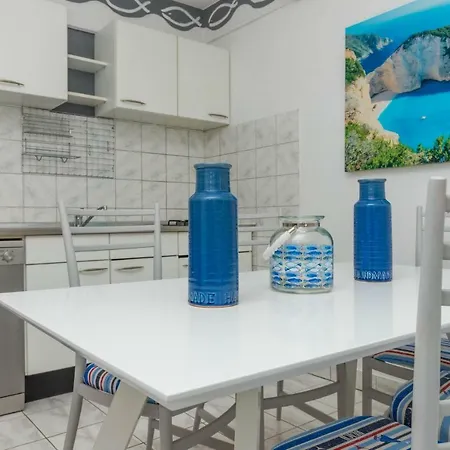 Apartment Adriatic 2 *